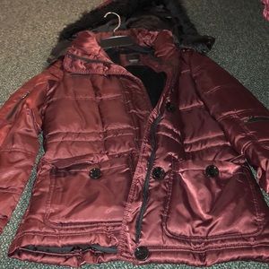 E spirit burgundy winter coat w detachable hood.